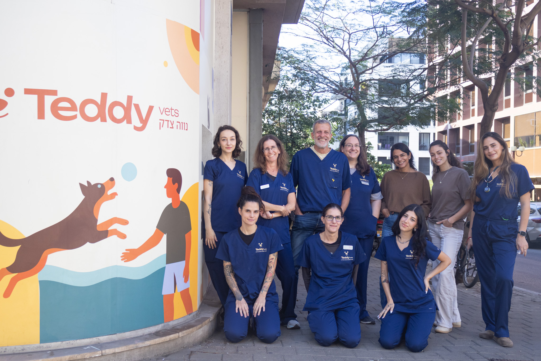 צוות וט pets במרפאה